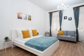 Vaci street Centre Modern APT With 3BRS AC
